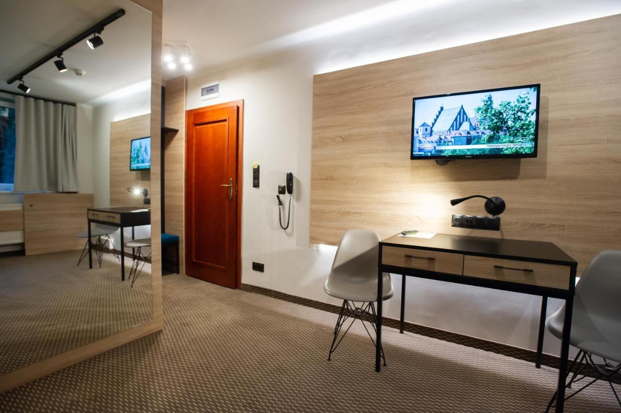 Hotel Zagron ชเจอร์ค ภายนอก รูปภาพ