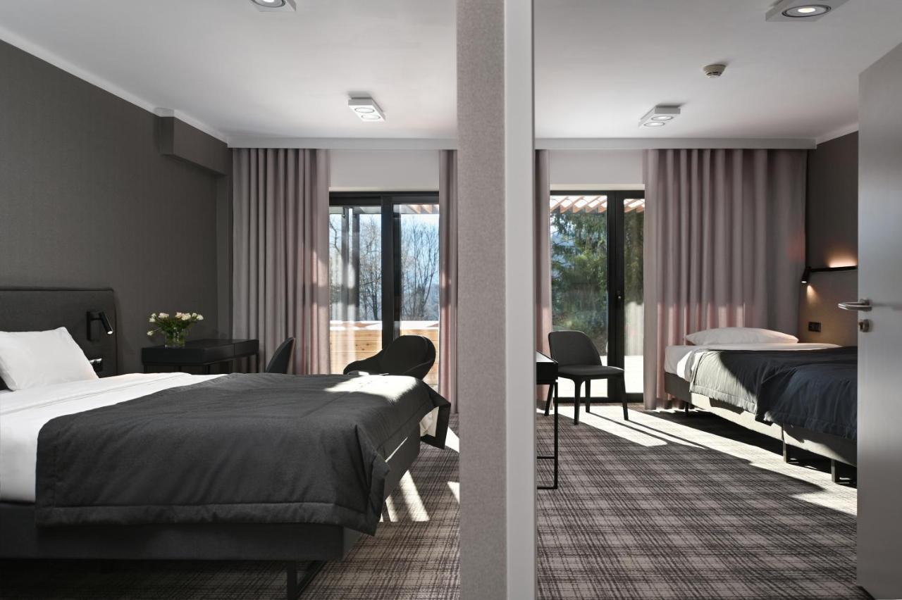 Hotel Zagron ชเจอร์ค ภายนอก รูปภาพ