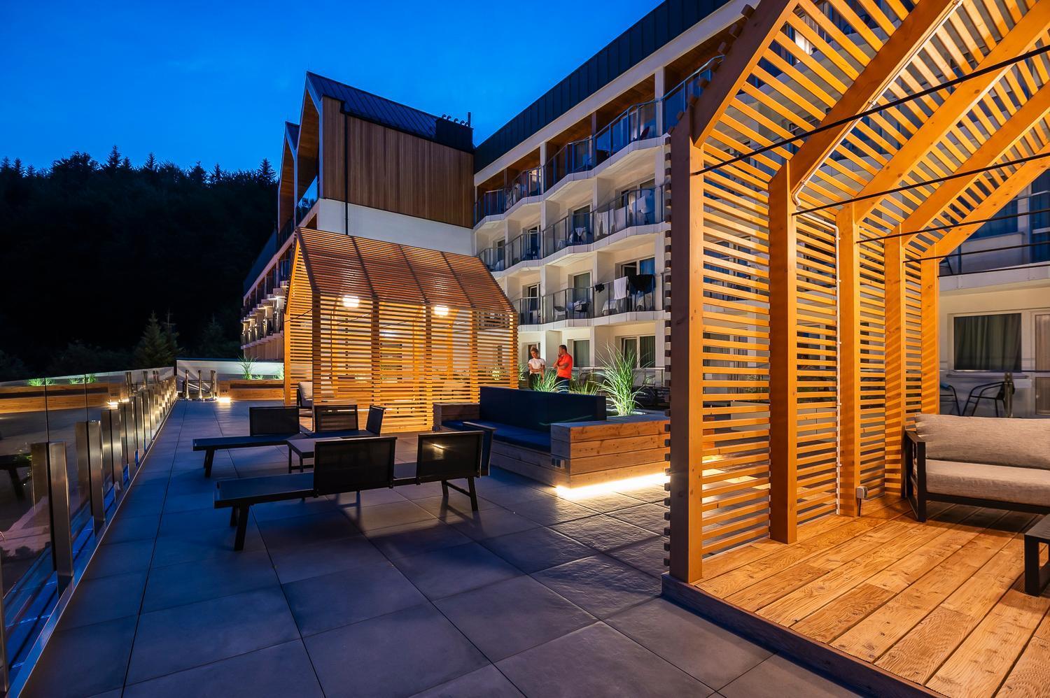 Hotel Zagron ชเจอร์ค ภายนอก รูปภาพ